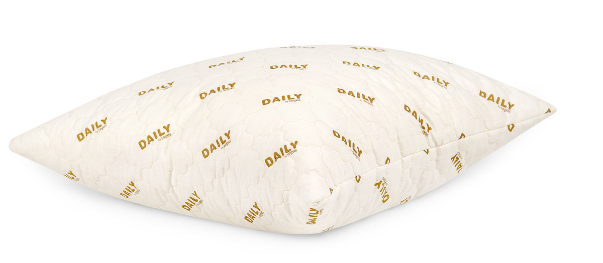 Подушка Daily by Togas Ангора, наполнитель: ангора, полиэфир, цвет: экрю, 70 х 70 смPR-2W Подушка Daily by Togas Ангора, наполнитель: ангора, полиэфир, цвет: экрю, 70 х 70 смPR-2WПодушка Daily by Togas Ангора - это идеальное сочетание удивительной легкости и выдающихся теплосберегающих качеств. Она сделана из тончайшей, легкой, как пух, ангоры в сочетании с полиэфирным волокном, известным своими дышащими и гипоаллергенными свойствами. Ангору не зря называют “мягким золотом: она прекрасно впитывает влагу и сразу испаряет ее, создавая эффект сухого тепла, обладает очень низкой теплопроводимостью, гигиеничностью и необычайной легкостью. Она оказывает положительный эффект при гипертонии, ревматических и простудных заболеваниях. Прочный и гигроскопичный чехол из поликоттона отлично пропускает воздух, позволяя ценному наполнителю дышать.