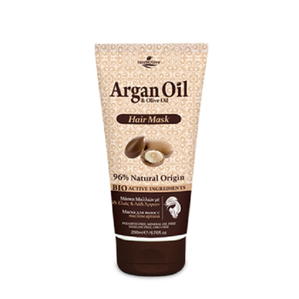 ArganOil Маска для волос с маслом арганы 200 млFS-00897 ArganOil Маска для волос с маслом арганы 200 млFS-00897Маска для волос обогащена органическими маслами арганы и оливы, что создает уникальное сочетание компонентов, которые помогают защитить волосы, оживить цвет и блеск, придать им здоровый вид и объем. Нанесите на влажные чистые волосы, оставьте на 5-10 минут и хорошо смойте водой. Подходит для частого использования.Косметика произведена в Греции на основе органического сырья, НЕ СОДЕРЖИТ минеральные масла, вазелин, пропиленгликоль, парабены, генетически модифицированные продукты (ГМО)