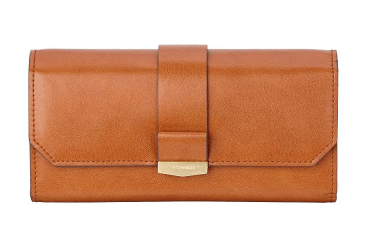 Кошелек женский Fiorelli, цвет: коричневый. 0802 FS Toffee TanBM8434-58AE Кошелек женский Fiorelli, цвет: коричневый. 0802 FS Toffee TanBM8434-58AEДизайн продукции Fiorelli разрабатывается в Лондоне молодой, амбициозной командой, идущей в ногу со временем и предлагающей модели, которые предназначены для любых случаев, как для выхода в свет, так и для рабочих будней, торжественных приемов или коктейльных вечеринок.