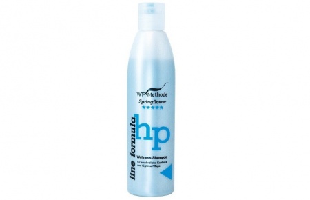 WT-Methode Шампунь для чувствительной кожи головы и для ежедневного ухода Line formula Wellness Shampoo Springflower 250 млFS-36054 WT-Methode Шампунь для чувствительной кожи головы и для ежедневного ухода Line formula Wellness Shampoo Springflower 250 млFS-36054Чувствительная кожа головы, необходимость мыть волосы каждый день – не пора ли подобрать деликатный и бережный шампунь? Wellness Shampoo имеет щадящую формулу. Этот шампунь мягко очищает и успокаивает кожу головы, укрепляя волосы по всей длине благодаря экстрактам мальвы и проса. Wellness Shampoo – прекрасное решение для тех, кто страдает от частых аллергических реакций и раздражений после использования обычных шампуней. Также он подойдёт малышам, так как абсолютно безопасен. Этот шампунь, отличительной особенностью которого является щадящая и нейтральная формула, идеален для тех, кто ищет высокое качество и мягкость. Он оптимален, когда речь идёт о шампунях для ежедневного применения.