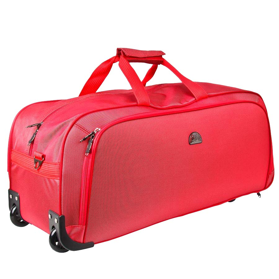 Сумка дорожная на колесах Polar, 72 л, цвет: красный. 7022.5D-247/17 Сумка дорожная на колесах Polar, 72 л, цвет: красный. 7022.5D-247/17Дорожная сумка фирмы Polar. Материал - кордура. Большое отделение и карман для мелких вещей. В комплект входит съемный плечевой ремень. Очень удобный и практичный вариант для всего самого необходимого. Пластиковые колеса (2 шт.), выдвижная ручка. Внутренняя тележка.