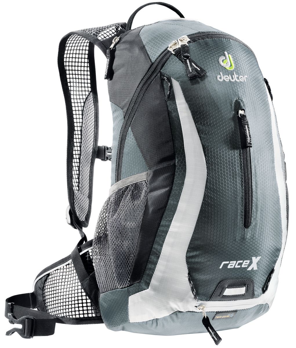 Рюкзак Deuter Race X, цвет: темно-серый, белый, 12 л32123_4111 Рюкзак Deuter Race X, цвет: темно-серый, белый, 12 л32123_4111Маленький спортивный и обтекаемый велосипедный рюкзак Deuter Race X. Простой дизайн, технологичный материал Hexlite-идеальный выбор для сторонников минимального веса. Особенности:- вентилируемая спинка Deuter Airstripes; - анатомические плечевые лямки из сетки и нагрудный ремень с удобной регулировкой; - набедренный пояс с сетчатыми крыльями; - наружный карман, небольшой верхний карман на молнии, передний карман; - отражатели 3M спереди, сзади и по бокам; - внутренний карман для мелких вещей; - петля для крепления ночного габарита Safety Blink; - чехол от дождя; - сетчатые боковые карманы; Вес: 600 грамм. Объём: 12 литров. Размеры: 44x24x18 см.