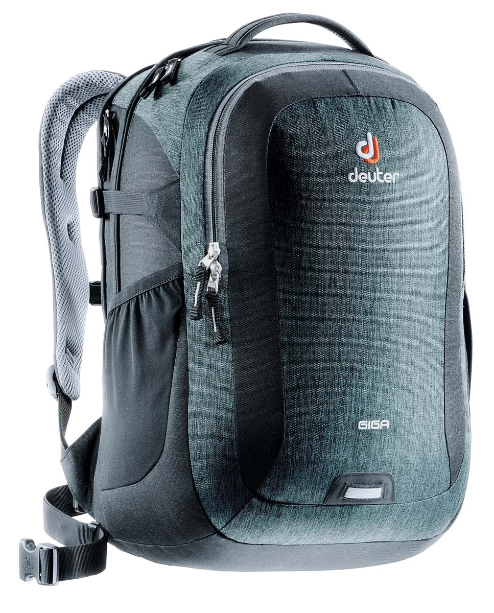 Рюкзак Deuter Daypacks Giga, цвет: черный, серый, 28 л1125040 Рюкзак Deuter Daypacks Giga, цвет: черный, серый, 28 л1125040Deuter Giga - король среди городских рюкзаков. Он был базовой моделью для всей коллекции Deuter Daypacks, начиная с его внедрения девять лет назад. Каждый сезон его цветовая гамма обновлялась - этот сезон не исключение. Теперь у него более просторное отделение для ноутбука, папок и других необходимых вещей. Это идеальный рюкзак для школы, университета или поездок по городу. Особенности: Система спинки Airstripes; Большое основное отделение, в которое помещаются папки для бумаг; Второе отделение для ноутбука 15,6 дюймов; Большой передний карман с органайзером; Съемный карабин для ключей; Дно имеет мягкую подкладку; Компрессионные стропы; Удобная ручка для переноски; Съемный поясной ремень; Эластичные сетчатые карманы; Петля для фонарика безопасности с отражателем. Размер рюкзака: 46 х 31 х 23 см.