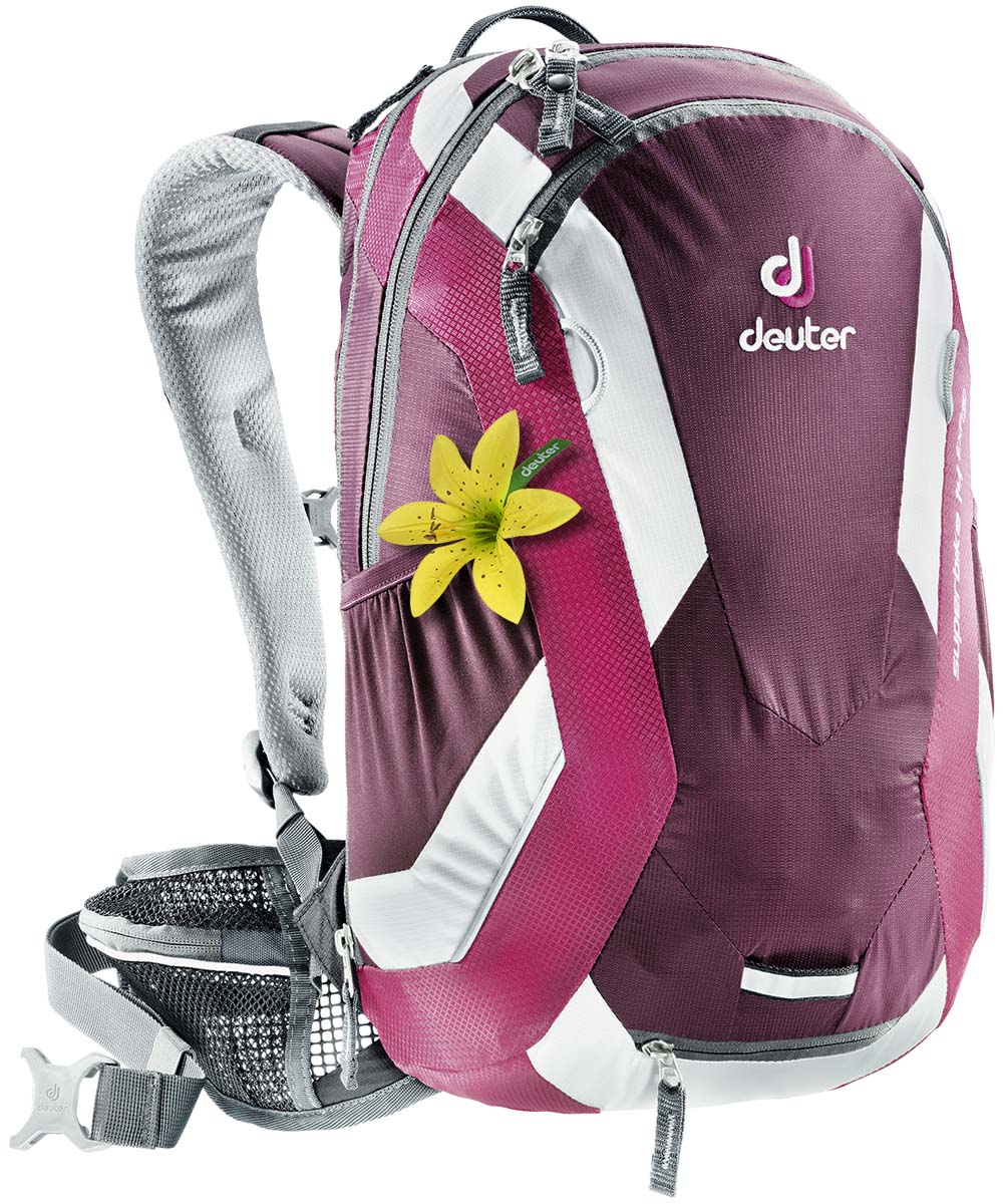 Рюкзак Deuter Superbike 14 EXP SL, цвет: бордовый, 14 л32104_5509 Рюкзак Deuter Superbike 14 EXP SL, цвет: бордовый, 14 л32104_5509Праправнук исходного велосипедного рюкзака, Deuter Superbike 18 EXP теперь выглядит моложе, чем когда либо раньше! Особенности:Система спинки Airstripes; Удобный плечевые лямки с мягкими краями; Модифицированный сетчатый набедренный пояс с мягкими краями и с карманами на молнии; Оригинальный запатентованный ветрозащитный жилет; Съёмное крепление для шлема; Объёмный передний карман с карманом для ценных вещей; Большие задние отражатели; Боковые сетчатые карманы; Петля для крепления ночного габаритного фонарика Safety Blink; Чехол от дождя; Расширяемое основное отделение; Вес: 950 грамм. Объём: 14+4 литра. Размеры: 46x28x16 см.