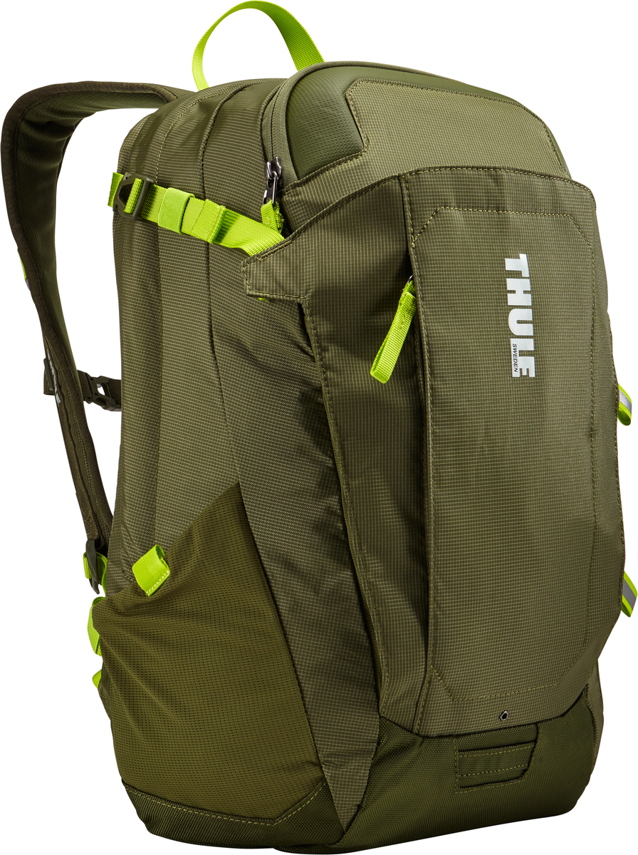 Рюкзак Thule EThule EnRoute Triumph 2, цвет: хаки, 21 л3203009 Рюкзак Thule EThule EnRoute Triumph 2, цвет: хаки, 21 л3203009Рюкзак Thule EnRoute Triumph 2 объемом 21 л с конструкцией SafeEdge для защиты ноутбука и отделениями для хранения самых необходимых повседневных вещей. Вмещает MacBook Pro с диагональю экрана 15 или ноутбук с диагональю экрана 14 и дополнительно планшет. имеет чехол для ноутбука с конструкцией SafeEdge для защиты углов устройства и дополнительный накладной карман для планшета.Ударопрочное отделение SafeZone для солнечных очков, смартфона и других хрупких предметов. Карман с регулируемым размером обеспечивает быстрый доступ к хранящимся в нем вещам. В отделении для ноутбука также можно хранить питьевую систему (в комплект не входит). Карманы на переднем клапане обеспечивают быстрый доступ. У модели потайные крепления со светоотражающими деталями. Панель-органайзер обеспечит надежное хранение и быстрый поиск мелких предметов. Выемки для вентиляции на задней стороне обеспечивают циркуляцию воздуха. Мягкие ремни рюкзака с нагрудным ремнем обеспечивают максимальный комфорт.