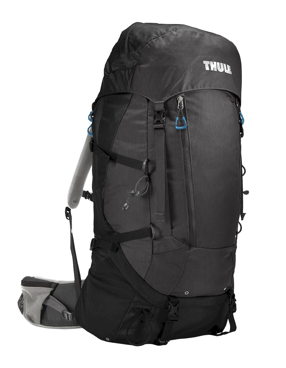 Рюкзак треккинговый мужской Thule Guidepost, цвет: темно-серый, 65 л206300 Рюкзак треккинговый мужской Thule Guidepost, цвет: темно-серый, 65 л206300Удобный треккинговый мужской рюкзак Thule Guidepost отличается настраиваемой системой крепления TransHub, обеспечивающей идеальную посадку, поворачивающимся набедренным ремнем, который позволяет рюкзаку повторять ваши движения, специальными наплечными и набедренными ремнями для женщин и крышкой, способной трансформироваться в дополнительный рюкзак, который поможет вам покорить любую вершину.Легкая регулировка ремней для торса на 15 см обеспечивает идеальную посадку, а наплечные ремни QuickFit позволяют выбрать из один из трех вариантов длины наплечных ремней. Система крепления Transhub с алюминиевой опорой и проволочным каркасом из пружинной стали позволяют перенести вес рюкзака на бедра, обеспечивая более удобную переноску. Поворачивающийся набедренный ремень позволяет рюкзаку повторять ваши движения, обеспечивая большую естественность передвижения и улучшенный баланс. Съемная крышка трансформируется в просторный рюкзак 24 л, позволяя сочетать два рюкзака в одном. Удобный доступ к содержимому рюкзака благодаря большой J-образной застежке на молнии на боковой панели. Воздухопроницаемая задняя панель обеспечивает поддержку в главных точках соприкосновения, но при этом позволяет воздуху циркулировать и не дает вам потеть. Два больших передних кармана на застежках-молниях предназначены для хранения часто используемых предметов. Удобное хранение треккинговых палок или ледоруба при помощи двух петель-креплений. Два кармана на набедренном ремне с застежками-молниями и эластичные боковые карманы позволяют хранить бутылки, еду и другие мелкие предметы. Конструкция, предназначенная для хранения воды, включает внешний карман для бутылки с водой и обеспечивает удобный доступ к ней.
