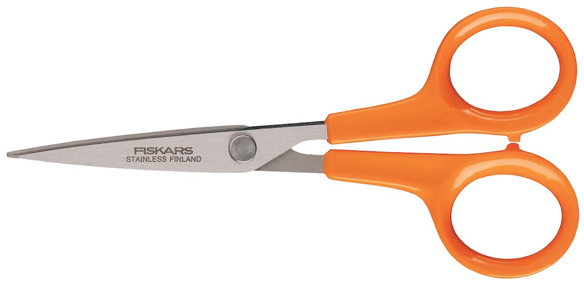 Ножницы для рукоделия Fiskars Classic. Micro-Tip, 13 смFS-54104 Ножницы для рукоделия Fiskars Classic. Micro-Tip, 13 смFS-54104Ножницы Fiskars Classic. Micro-Tip с узкими заостренными концами лезвий аккуратно режут лёгкую ткань и бечевку. Подходят для деликатной обработки петель, припусков на швы и другого рукоделия.Подходят для правшей и левшей.Длина ножниц: 13 см.