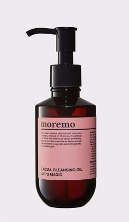 Moremo Oчищающее масло для лица, Its Magic, 150 мл5902596005351 Moremo Oчищающее масло для лица, Its Magic, 150 мл5902596005351Всего один шаг для снятия макияжа и очищения кожи лица. Комплекс из 10 питательных растительных масел растворяет даже самый стойкий макияж, кожное сало и грязь в порах. Средство не пересушивает кожу и оказывает интенсивное увлажняющее действие. Очищающее масло обладает легкой приятной консистенцией. Основные компоненты: масло сладкого миндаля, масло авокадо, масло жожоба, масло макадамии, масло абрикоса, масло арганы, масло семян винограда, масло зародышей пшеницы, рапсовое масло