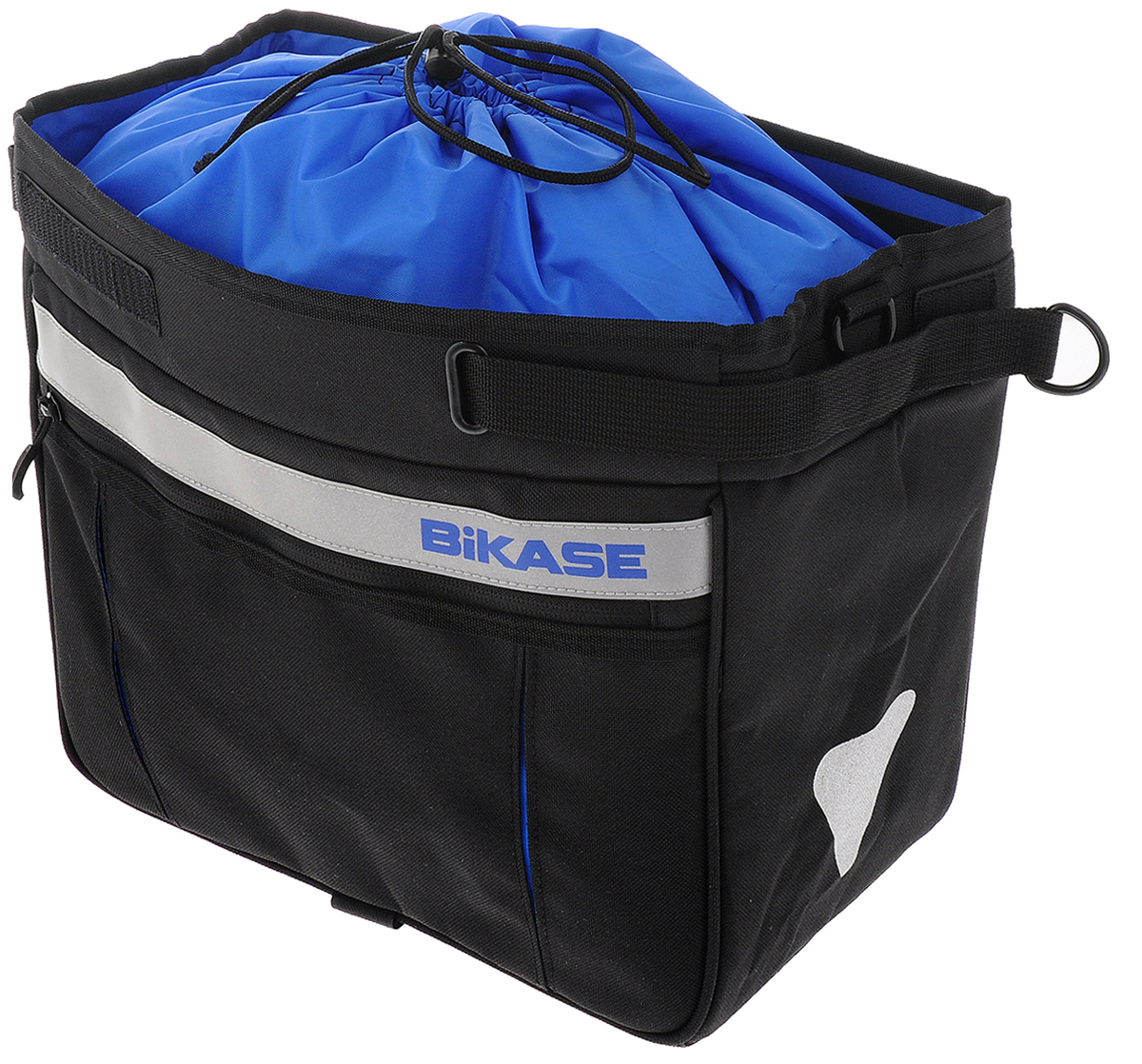 Раздвижная сумка на багажник BiKase Grocery Pannier, цвет: черный, синий, серебристыйZ90 black Раздвижная сумка на багажник BiKase Grocery Pannier, цвет: черный, синий, серебристыйZ90 blackУдобная портативная сумка на багажник BiKase Grocery Pannier выполнена из высококачественного нейлона и оснащена твердой пластиковой вставкой. Подходит к большинству типов багажников. Раздвигается до сумки стандартных размеров. Сумка оснащена одним вместительным отделением, сбоку размещен карман для мелких вещей на застежке-молнии. Светоотражающие вставки обеспечивают вашу безопасность на дороге. Выдерживает 11 кг нагрузки. Сумка оснащена кольцами для подвешивания ремня (не входит в комплект).Размер в разложенном виде: 34 х 16 х 26 см.Размер в сложенном виде: 36 х 26 х 6 см.