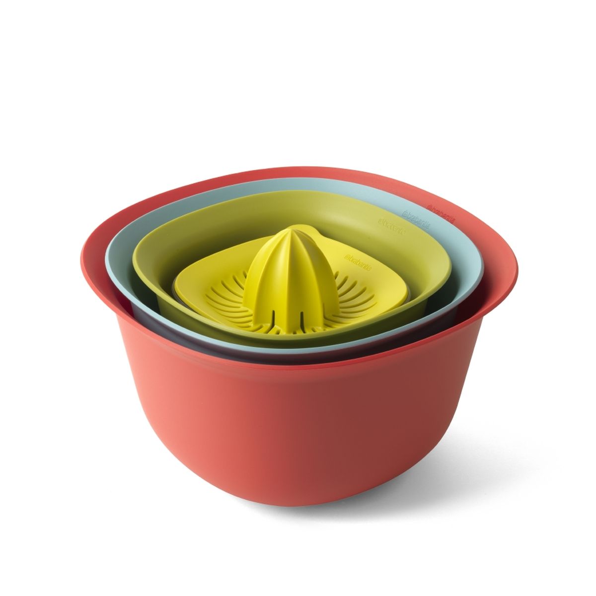 Набор салатников Brabantia Tasty Colours (4шт)54 009312 Набор салатников Brabantia Tasty Colours (4шт)54 009312В набор входят: миски 1,5 и 3,2 л, дуршлаг, соковыжималка для цитрусовых с мерным стаканом. Экономия места на кухне и удобное хранение в выдвижном ящике – изделия составляются одно в другое; Легко моются – можно мыть в посудомоечной машине; Миски и мерный стакан имеют нескользящее основание; Мерный стакан вместимостью 500 мл имеет четкие мерные деления в мл, пинтах, порциях и жидких унциях; Соковыжималка подходит для приготовления сока из любых цитрусовых; Гарантия 5 лет.