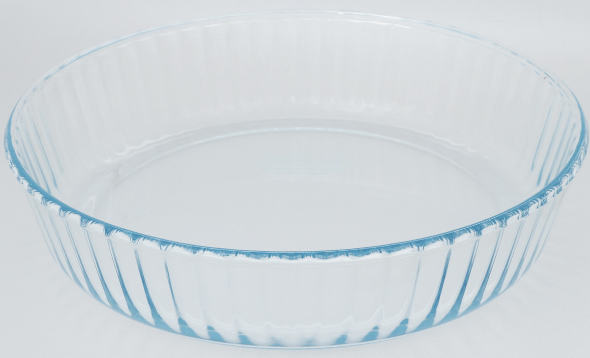 Форма для выпечки Pyrex Bake & Enjoy, круглая, диаметр 26 см818B000/6146 Форма для выпечки Pyrex Bake & Enjoy, круглая, диаметр 26 см818B000/6146Форма для выпечки Pyrex Bake & Enjoy изготовлена из закаленного боросиликатного стекла, что отвечает строгим европейским нормам безопасности EN 1183. Такое стекло обладает повышенной ударопрочностью, жаростойкостью (от -40°С до +300°С) и выдерживает резкий перепад температур в 220°С. Форма также устойчива к образованию пятен и царапин, не впитывает посторонние запахи. Изделие экологично, поэтому безопасно для использования. Форма круглая, удобна для приготовления пирогов, кексов и другой выпечки. Внутренние стенки рельефные, что придает выпечке эстетичный внешний вид. Подходит для духовки, микроволновой печи, можно мыть в посудомоечной машине, ставить в холодильник и морозильную камеру. Диаметр формы: 26 см. Высота стенки: 5,8 см.