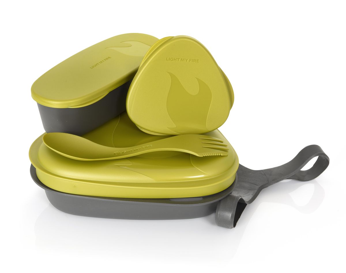 Контейнер для еды с набором посуды Light My Fire LunchKit, цвет: золотистый, 5 предметов41375610 Контейнер для еды с набором посуды Light My Fire LunchKit, цвет: золотистый, 5 предметов41375610Набор включает в себя: 2 тарелки,ловилка Spork O, герметичную коробочку с мерной шкалой SnapBox original, герметичную коробочку c мерной шкалой SnapBox oval, удерживающий резиновый ремешок.Набор можно мыть в посудомоечной машине, использовать для разогрева пищи.