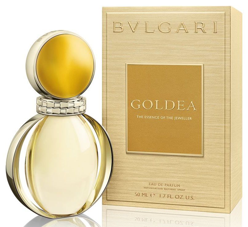 Bvlgari Goldea Парфюмерная вода 50 мл80284338 Bvlgari Goldea Парфюмерная вода 50 мл80284338Опираясь на египетскую легенду о богине Хатор (богиня любви, неба, женственности и красоты) и легенды дома BVLGARI, представляет восхитительный аромат для современной Клеопатры.Верхняя нота: Мускус, абсолю бергамота, малина.Средняя нота: Мускус, иланг-иланг, жасмин.Шлейф: Амбровый мускус, пачули, папирус.Первый цветочно-восточный мускусный аромат, созданный для дома BVLGARI.Первый цветочно-восточный мускусный аромат, созданный для дома BVLGARI.