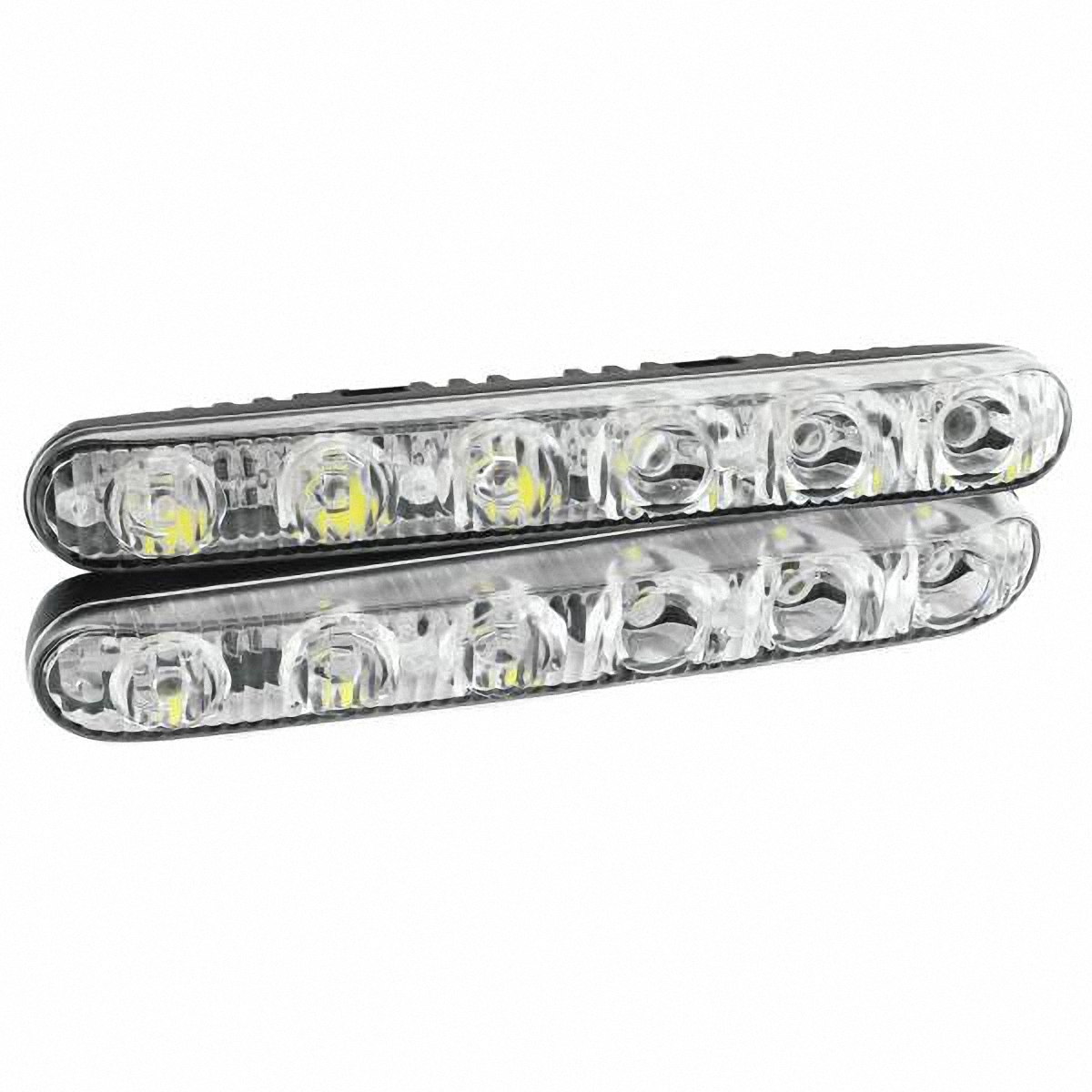 Дневные ходовые огни Skyway, 6 диодов, 6W, 2 штS03301004 Дневные ходовые огни Skyway, 6 диодов, 6W, 2 штS03301004Система дневных ходовых огней высочайшего класса и уровня безопасности, оснащённая светодиодными модулями нового поколения, обладает универсальным дизайном, улучшает внешний вид автомобиля и повышает безопасность вождения в дневное время суток. Особенности: Широкий угол рассеивания. Долгий срок службы. Повышенная яркость. Низкое потребление электроэнергии: 0,5 А при 12 В (2x3 Вт). Питание от сети 12 В. Мощность: 6 W. Высокая устойчивость к вибрации.