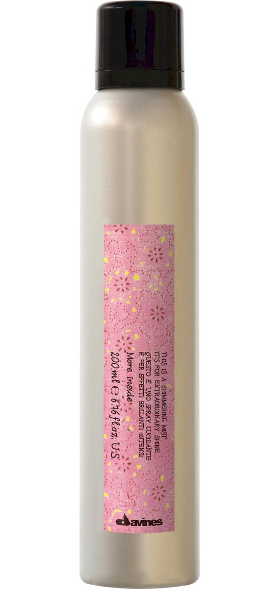 Davines Мерцающий спрей More Inside Shimmering Mist, 200 мл72523WD Davines Мерцающий спрей More Inside Shimmering Mist, 200 мл72523WDDavines More Inside ShimmeringMist Мерцающий спрей поможет сделать причёску максимально привлекательной и элегантной. Это средство имеет очень лёгкую и воздушную текстуру благодаря чему волосы выглядят ярко. Входящие в состав средства активные компоненты способствуют питанию не только кожи головы, а ещё и каждого волоска. Гранулы укрепляют волосы у корней и защищают их от внешних проявлений природы: ультрафиолетового солнечного свечения, туманных осадков и ветра. Регулярное использование спрея улучшит структуру каждого волоса и создаст бархатистую текстуру. Преимуществом средства есть антистатическое действие, которое не вызывает аллергических реакций. Прекрасное сочетание спрея с любым типом волос делает его ещё более популярным. Подытожим, легкая текстура укрепляет волосы и создаёт нужный блеск, гранулы в составе защищают их от явлений природы, а регулярное использование лишь улучшит волосы.