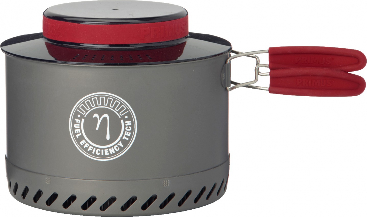 Котелок Primus PrimeTech Pot, цвет: серый, 3 л737936 Котелок Primus PrimeTech Pot, цвет: серый, 3 л737936Котелок Primus PrimeTech Pot- туристический котелок со складными ручками, с теплообменником и термостойкой пластиковой крышкой. Теплообменник эффективно использует тепло пламени горелки и значительно уменьшает время закипания воды.Котелок выполнен из легкого, анодированного алюминия с титановым антипригарным покрытием. Ручки удобно складываются, и котелок занимает мало места в рюкзаке. Крышка с перфорацией выполнена из поликарбоната. Её можно использовать в качестве дуршлага