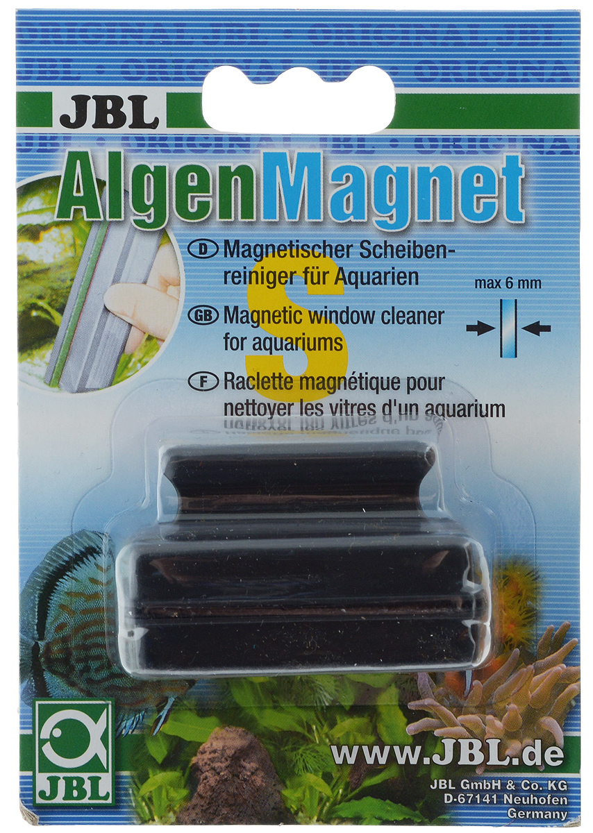 Щетка для нано-аквариума JBL Algenmagnet, магнитная. 61291000120710 Щетка для нано-аквариума JBL Algenmagnet, магнитная. 61291000120710Магнитная щетка JBL Algenmagnet предназначена для быстрой и тщательной очистки стекол нано-аквариума от налета и обрастаний. Ключевые преимущества: - Скребок обеспечивает простую чистку аквариумных стекол без мокрых рук.- Снабжён простой ручкой с выемкой для удобного пользования.- Сильный магнит для прочного схватывания водорослей и быстрой очистки стекол.Максимальная толщина стекла: 6 мм. Общий размер щетки: 6 х 2,5 х 4 см.