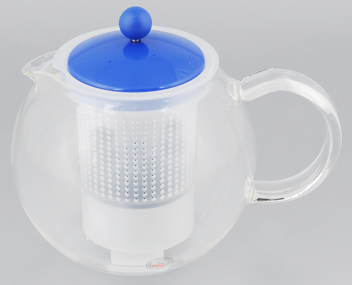 Чайник заварочный Bodum Assam, с фильтром, 1 л94672 Чайник заварочный Bodum Assam, с фильтром, 1 л94672Заварочный чайник Bodum Assam изготовлен из высококачественного стекла, пластика и нержавеющей стали. Изделие оснащено фильтром, благодаря которому задерживает чаинки и предотвращает попадание их в чашку. Прозрачный корпус обеспечивает легкую очистку. Чайник поможет заварить крепкий ароматный чай и великолепно украсит стол к чаепитию. Можно мыть в посудомоечной машине.Диаметр чайника (по верхнему краю): 9,5 см. Высота чайника (без учета крышки): 12 см.Высота фильтра: 11,5 см.
