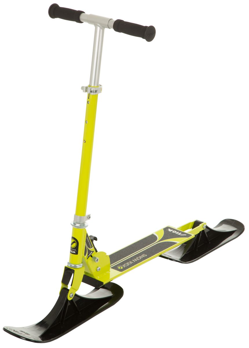 Скутер Stiga Bike Snow Kick, цвет: лаймХот Шейперс Скутер Stiga Bike Snow Kick, цвет: лаймХот ШейперсЭту новинку от шведского производителя Stiga можно назвать по-разному: снежный самокат, самокат-снегокат или самокат на лыжах и любое название будет правильным. Stiga Bike Snow Kick одинаково понравится и любителям самокатов, и любителям сноубордов и тем, кто просто любит зимние развлечения. Прочная стальная конструкция обеспечивает скутеру долгий срок эксплуатации.Рекомендуемый возраст: от 5 лет.