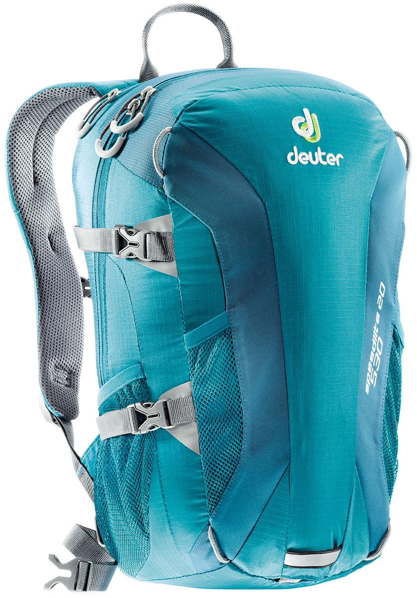 Рюкзак туристический Deuter Speed Lite, цвет: голубой, синий, 20 л33121_3325 Рюкзак туристический Deuter Speed Lite, цвет: голубой, синий, 20 л33121_3325Deuter Speed lite - сверхлегкий спортивный рюкзак для быстроногих атлетов. Вы почти не почувствуете его вес во время гонок по горам, соревнований по ски, туру, велосипедных марафонов, катаясь на равнинных лыжах, и даже просто догоняя уходящий автобус. Особенности: Двойные компрессионные стропы для крепления лыж. Чтобы сжать рюкзак максимально, можно перекинуть их на фронтальную часть; Каркас из пластика Delrin® U-образной формы; V- образный крой для свободного движения рук во время бега, лыжной гонки или при лазании; Анатомическая спинка, обшитая Wide AirMesh; Регулируемый по высоте нагрудный ремень; Усиленное дно; 3M отражатели; Боковые сетчатые карманы обеспечивают быстрый доступ к энергетическим батончикам или к питьевой бутылке; Карман на молнии для мелочей; Молнии с удобными петлями под палец; Просторный сетчатый карман спереди для перчаток или камуса.Размер: 48 х 26 х 19 см.