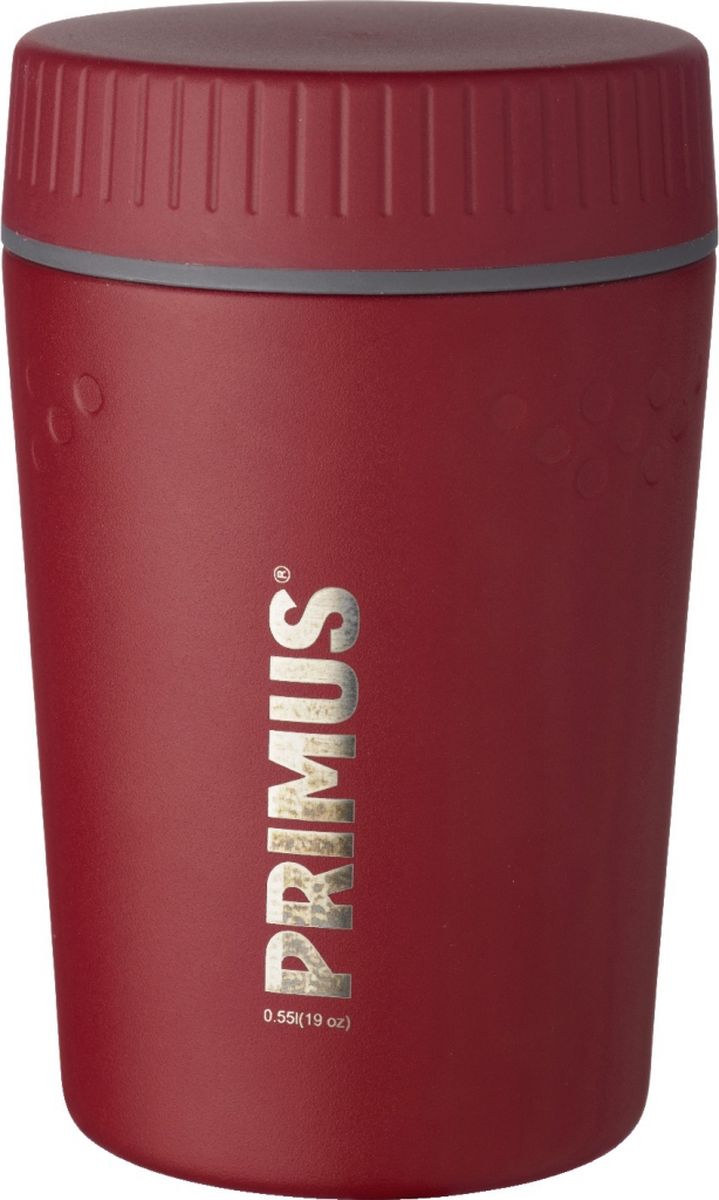 Термос Primus TrailBreak Lunch Jug, цвет: красный, 550 мл. P737948P737948 Термос Primus TrailBreak Lunch Jug, цвет: красный, 550 мл. P737948P737948Термос изготовлен из нержавеющей стали. Двойные стенки с вакуумом между ними помогают надолго сохранить изначальную температуру продуктов. Крышка - 100% герметична, поэтому термос можно не опасаясь носить в сумке или рюкзаке. Благодаря новой конусообразной форме термос стало еще легче и удобнее убирать в наполненный вещами рюкзак.Объем термоса: 550 мл.
