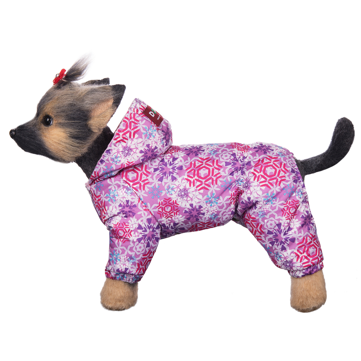 Комбинезон для собак Dogmoda Зима, зимний, для девочки, цвет: розовый, белый. Размер 2 (M)0120710 Комбинезон для собак Dogmoda Зима, зимний, для девочки, цвет: розовый, белый. Размер 2 (M)0120710Зимний комбинезон для собак Dogmoda Зима отлично подойдет для прогулок в зимнее время года. Комбинезон изготовлен из полиэстера, защищающего от ветра и снега, с утеплителем из синтепона, который сохранит тепло даже в сильные морозы, а на подкладке используется искусственный мех, который обеспечивает отличный воздухообмен. Комбинезон с капюшоном застегивается на кнопки, благодаря чему его легко надевать и снимать. Капюшон не отстегивается. Низ рукавов и брючин оснащен внутренними резинками, которые мягко обхватывают лапки, не позволяя просачиваться холодному воздуху. Благодаря такому комбинезону простуда не грозит вашему питомцу.