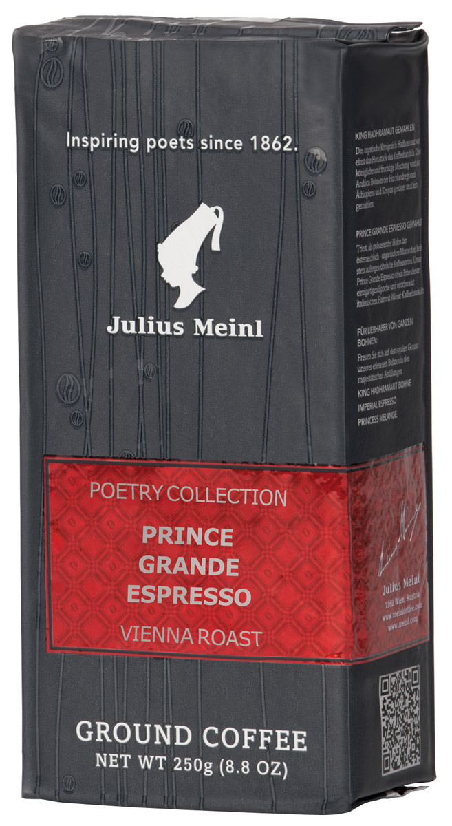 Julius Meinl Гранд Эспрессо кофе молотый, 250 г0120710 Julius Meinl Гранд Эспрессо кофе молотый, 250 г0120710Молотый кофе Julius Meinl Grande Espresso представляет собой безупречно обжаренный кофе тонкого помола с крепким шоколадным ароматом. Роскошная смесь, выполненная по итальянскому рецепту из 100% арабики, предназначена для использования в домашних эспрессо-машинах. Средняя обжарка зерен придает напитку отменно сбалансированный, мягкий вкус. Из смеси получается восхитительный кофе латтэ-маккиато с нежной текстурой. Австрийский кофе фасуется в металлизированную вакуумную упаковку, гарантирующую сохранность всех вкусовых качеств.