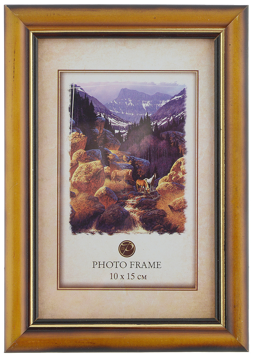 Фоторамка Pioneer Carol, цвет: светло-коричневый, 10 x 15 смRG-D31S Фоторамка Pioneer Carol, цвет: светло-коричневый, 10 x 15 смRG-D31SФоторамка Pioneer выполнена в классическом стиле из натурального дерева и стекла, защищающего фотографию. Оборотная сторона рамки оснащена специальной ножкой, благодаря которой ее можно поставить на стол или любое другое место в доме или офисе. Такая фоторамка поможет вам оригинально и стильно дополнить интерьер помещения, а также позволит сохранить память о дорогих вам людях и интересных событиях вашей жизни.Размер фоторамки: 12 х 17,5 см.Подходит для фотографий размером: 10 х 15 см.