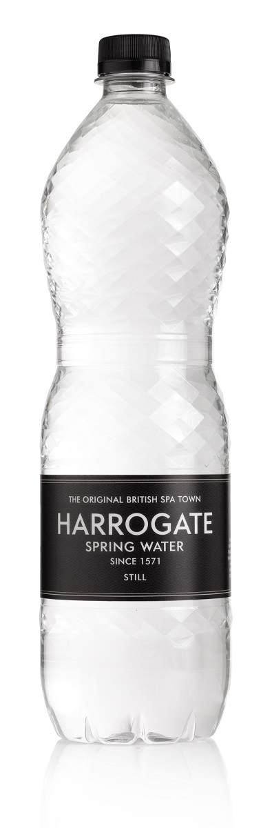 Harrogate вода минеральная негазированная, 1 л4603934001295 Harrogate вода минеральная негазированная, 1 л4603934001295Город Харрогейт, находящийся на юго- востоке графства Йоркшир, всегда был известен своими природными минеральными источниками. Первые упоминания о королевском источнике воды Harrogate встречаются уже в XIV веке. Дегустация и тестирование образцов воды были впервые проведены в конце XVI века Тимоти Брайтом, личным врачом королевы Великобритании Елизаветы.