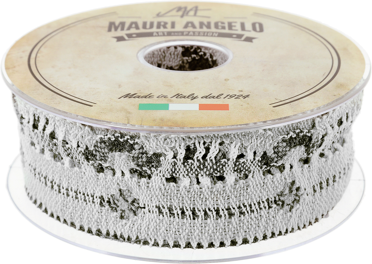 Лента кружевная Mauri Angelo, цвет: серый, белый, 4,6 см х 10 мSS 4041 Лента кружевная Mauri Angelo, цвет: серый, белый, 4,6 см х 10 мSS 4041Декоративная кружевная лента Mauri Angelo - текстильное изделие без тканой основы, в котором ажурный орнамент и изображения образуются в результате переплетения нитей. Кружево применяется для отделки одежды, белья в виде окаймления или вставок, а также в оформлении интерьера, декоративных панно, скатертей, тюлей, покрывал. Главные особенности кружева - воздушность, тонкость, эластичность, узорность.Декоративная кружевная лента Mauri Angelo станет незаменимым элементом в создании рукотворного шедевра. Ширина: 4,6 см.Длина: 10 м.
