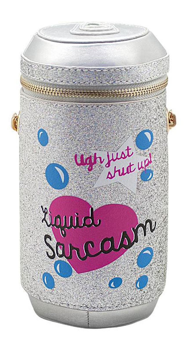 Сумка женская Kawaii Factory Sarcasm, цвет: серый металлик. KW100-000168ML597BUL/D Сумка женская Kawaii Factory Sarcasm, цвет: серый металлик. KW100-000168ML597BUL/DОригинальная женская сумка Kawaii Factory Sarcasm выполнена в форме алюминиевой банки с надписью Liquid Sarcasm. Сумка дополнена съемным наплечным ремнем-цепочкой. Модель застегивается на круговую застежку-молнию спереди. Сумка - это стильный аксессуар, который подчеркнет вашу индивидуальность и сделает ваш образ завершенным. С такой сумочкой вы не останетесь незамеченной.
