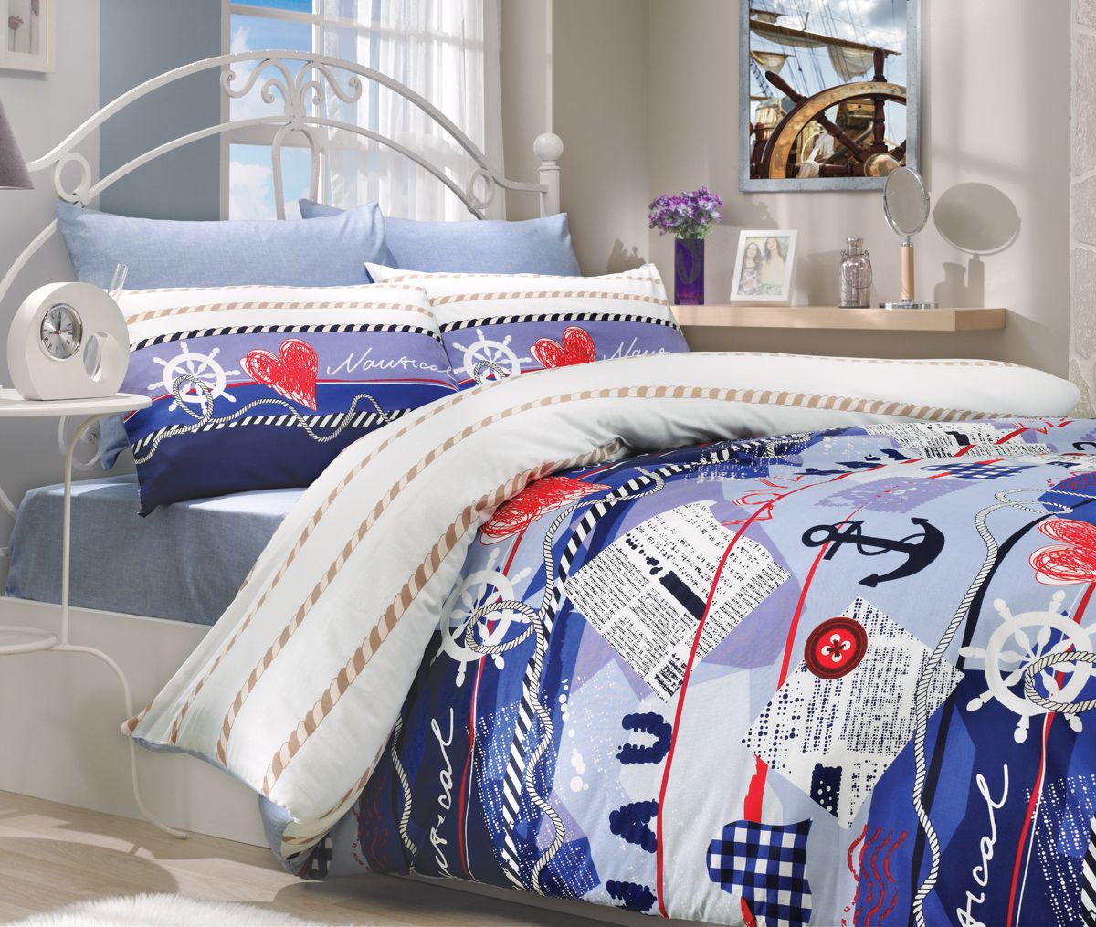 Комплект белья Hobby Home Collection Marine, евро, наволочки 50x70, 70x70, цвет: синийRC-100BWC Комплект белья Hobby Home Collection Marine, евро, наволочки 50x70, 70x70, цвет: синийRC-100BWCКомплект постельного белья Hobby Home Collection изготовлен из высококачественного ранфорса (100% натурального хлопка). Ранфорс по своим техническим и тактильным свойствам значительно лучше бязи, практичнее льна и служит более недорогой альтернативой сатину. Ткань подстраивается под температуру воздуха: зимой на таком белье тепло, а летом прохладно. Белье легко стирается, обладает высокой гигроскопичностью и воздухопроницаемостью. Оно является достаточно прочным и стойким к деформациям, поэтому способно выдержать многочисленные циклы стирки. При этом на протяжении всего срока службы белье сохраняет мягкость и легкость. Стильный продукт с оригинальными дизайнами станет отличным выбором для людей, стремящихся всегда быть в центре внимания.