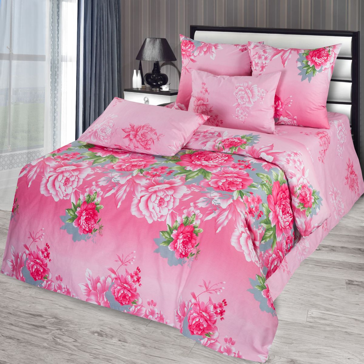 Комплект белья Guten Morgen, семейный, наволочки 70х70. А-714-143-240-7098299571 Комплект белья Guten Morgen, семейный, наволочки 70х70. А-714-143-240-7098299571Комплект постельного белья Guten Morgen, изготовленный из набивного сатина (100% хлопка), являющегося экологически чистым продуктом, поможет вам расслабиться и подарит спокойный сон. Комплект состоит из двух пододеяльников, простыни и двух наволочек. Предметы комплекта оформлены цветочным принтом. Постельное белье имеет и привлекающий внешний вид и обладает яркими, сочными цветами. Благодаря такому комплекту постельного белья вы сможете создать атмосферу уюта и комфорта в вашей спальне.
