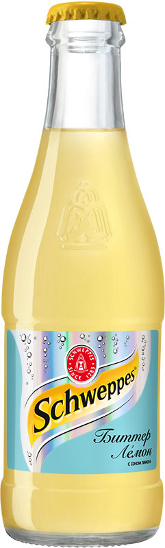 Schweppes Биттер Лемон напиток сильногазированный, 0,25 л0120710 Schweppes Биттер Лемон напиток сильногазированный, 0,25 л0120710Schweppes Биттер Лемон - освежающий напиток, с добавлением лимонного сока. Изготавливается по специальной технологии с использованием сока лимона вместе с цедрой, что придает напитку изысканный горьковатый вкус. Частички цедры лимона образуют естественный осадок на дне бутылки. Для того, чтобы почувствовать всю полноту вкуса напитка, его необходимо пробудить. В связи с этим родился ритуал потребления Schweppes: Охлаждение – должен быть соблюден температурный режим напитка, рекомендованная температура от 2 до 7°C. Пробуждение – изящный переворот бутылки. Переверни бутылку, взболтав натуральные частички цедры лимона, чтобы раскрыть все грани вкуса Schweppes Bitter Lemon. Наслаждение – процесс потребления
