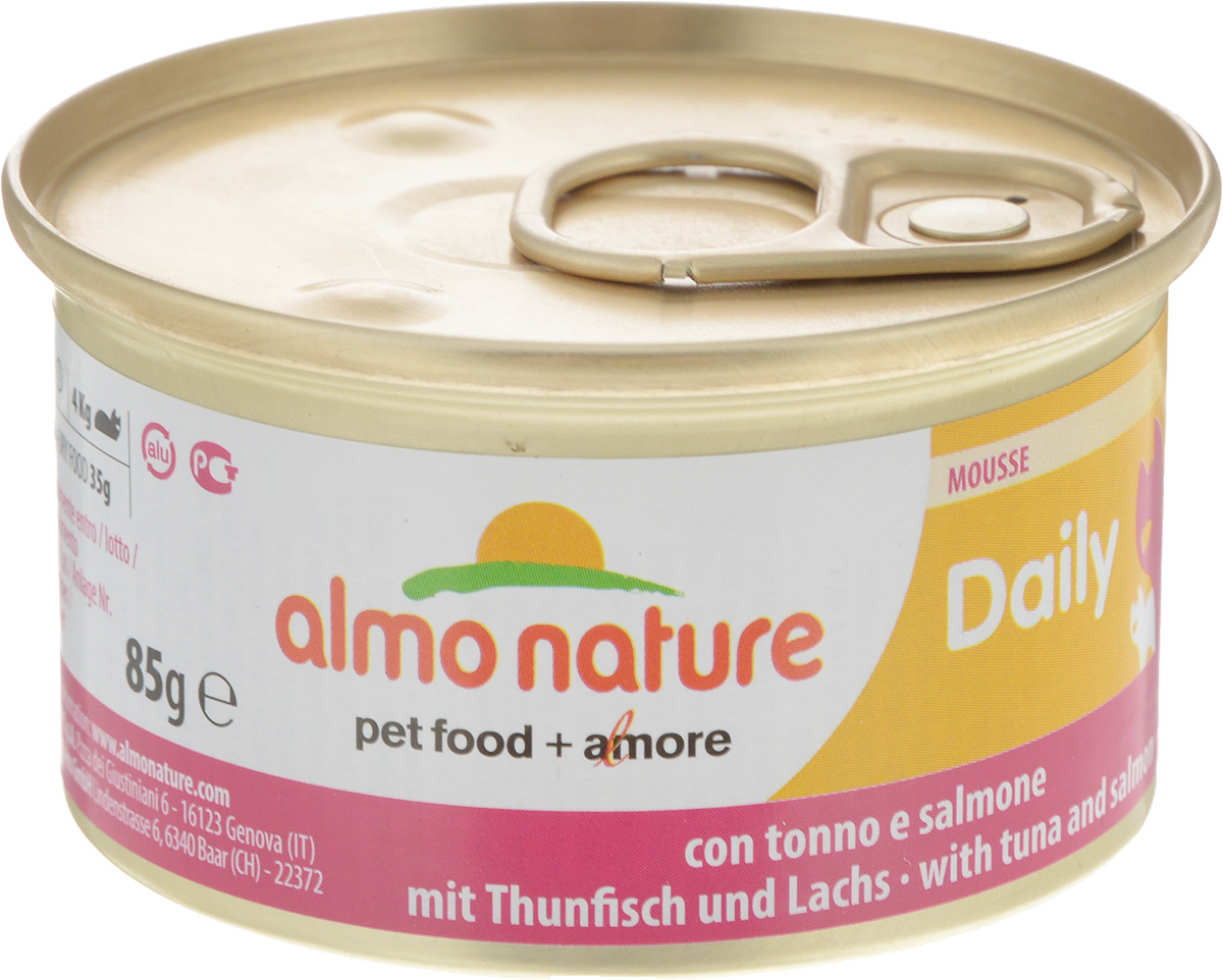 Консервы для кошек Almo Nature Daily Menu, мусс с тунцом и лососем, 85 г0120710 Консервы для кошек Almo Nature Daily Menu, мусс с тунцом и лососем, 85 г0120710Приятный сюрприз для вашей кошки - нежное мясо, превращенное в деликатный мусс с использованием ингредиентов высочайшего качества. Любая привереда замурлыкает от удовольствия, если у нее в миске окажется такой деликатес как консервы Almo Nature Daily Menu. Особый метод приготовления консервированного корма Almo Nature сохраняет привлекательный аромат и свежесть продукта, ведь мясо приготавливается в собственном бульоне и только затем превращается в мусс. Минералы, также присутствующие в составе, особенно медь, участвуют в формировании костной и тканевой системе, выполняют функции антиоксиданта.Состав: мясо и его производные, рыба и ее производные (тунец 4%, лосось 4%), минералы, экстракт растительного белка. Пищевые добавки: витамин A 1110 IU/кг, витамин D3 140 IU/кг, витамин E 10 мг/кг, таурин 490 мг/кг,сульфат меди пентагидрат 4,4 мг/кг (Cu 1,1 мг/кг); технологические добавки: камедь кассии 3000 мг/кг. Пищевая ценность: белки 9.5%, клетчатка 0.4%, масла и жиры 6%, зола 2%, влажность 81%. Калорийность: 881 ккал/кг. Товар сертифицирован.