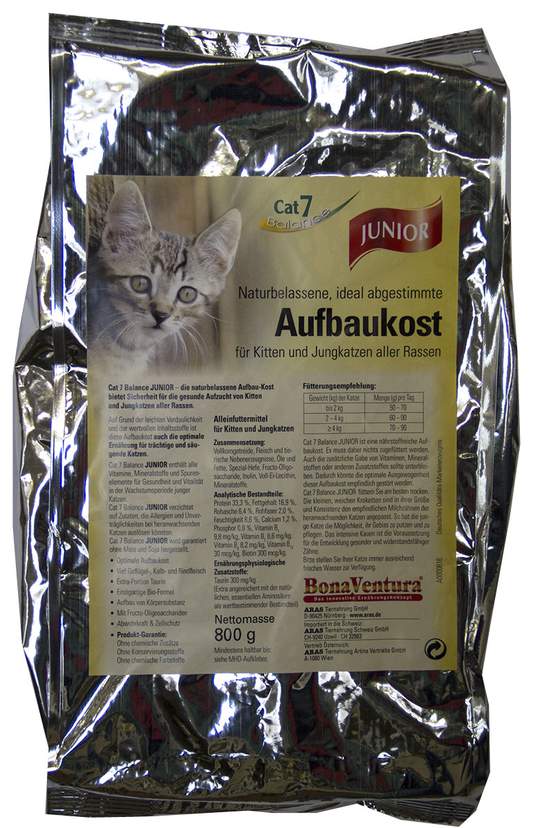 Корм сухой BonaVentura Cat 7 Junior, для котят и молодых кошек, 800 г0120710 Корм сухой BonaVentura Cat 7 Junior, для котят и молодых кошек, 800 г0120710Натуральный высокопитательный корм гарантирует здоровый рост котят и молодых кошек всех пород. Благодаря легкоусвояемым и ценным ингредиентам, этот корм так же оптимально подходит для беременных и кормящих кошек.Корм произведен в Германии из продуктов, пригодных в пищу человека по специальной технологии схожей с технологией Sous Vide. Благодаря уникальной технологии, схожей с технологий Souse Vide, при изготовлении сохраняются все натуральные витамины и минералы. Это достигается благодаря бережной обработке всех ингредиентов при температуре менее 80 градусов. Такая бережная обработка продуктов не стерилизует продуктовые компоненты. Благодаря этому корма не нуждаются ни в каких дополнительных вкусовых добавках и сохраняют все необходимые полезные вещества.При производстве кормов используются исключительно свежие натуральные продукты: мясо, овощи и зерновые; Приготовлено из 100% свежего мяса, пригодного в пищу человеку; Содержит натуральные витамины, аминокислоты, минеральные вещества и микроэлементы; С экстрактом масла зародышей зерна пшеницы холодного отжима (Bio-Dura); Без химических красителей, усилителей вкуса, искусственных консервантов и химических добавок; Без ГМО; Без мясокостной муки; Без сои;состав: свежее мясо, печень, сердце говядины, телятины, утки и индейки 55%, цельные зерна пшеницы, овса и риса 25%, говяжий жир, пивные дрожжи, фрукто-олигосахариды, инулин, лецитин из цельного яйца, таурин, витамины и минералы пищевая ценность: Белки 33,1%, Жиры 11,9%, Клетчатка 2,7%, Зола 4,9%, Влажность 8,6%, Кальций 1,3%, Фосфор 0,9%, Витамин B1 9,8мг/кг, Витамин B2 8,6мг/кг, Витамин B6 8,2мг/кг, Витамин B12 30мкг/кг, Биотин 300мкг/кг , Таурин 300мг/кг