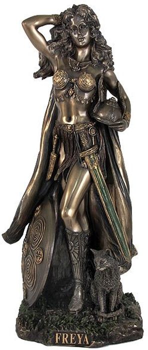 Статуэтка Veronese Фрея, высота 26 смTHN132N Статуэтка Veronese Фрея, высота 26 смTHN132NДекоративная статуэтка Veronese Фрея изготовлена из полирезина бронзового цвета. Изделие выполнено в виде скандинавской богини любви - Фреи.Вы можете поставить статуэтку в любом месте, где она будет удачно смотреться и радовать глаз. Такая фигурка прекрасно дополнит интерьер офиса или дома. Veronese - это торговая марка, представляющая широкий ассортимент художественных изделий, выполненных по эскизам итальянских дизайнеров и художников.Имя Veronese является синонимом высокого качества, художественного вкуса и эксклюзивного дизайна. Искусные мастера создают уникальные статуэтки и фигурки, которые призваны украсить вашу жизнь.