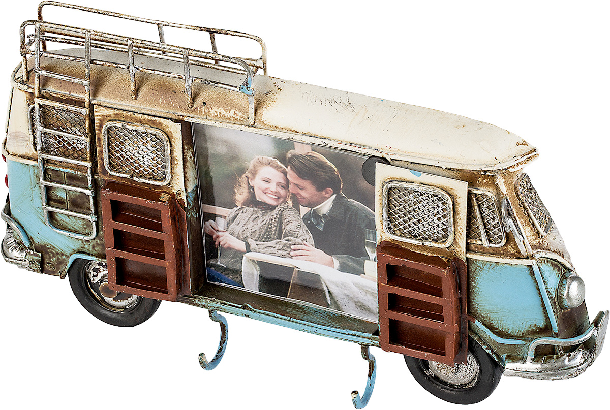 Фоторамка-ключница Platinum Автобус, цвет: синий, 6 х 7 см46200 AB46200 Фоторамка-ключница Platinum Автобус, цвет: синий, 6 х 7 см46200 AB46200Фоторамка Platinum Автобус, выполненная из металла, имеет оригинальный дизайн. Она оснащена двумя металлическими крючками, на которые подвешиваются ключи. Такая фоторамка поможет вам оригинально и стильно дополнить интерьер помещения, а также позволит сохранить память о дорогих вам людях и интересных событиях вашей жизни.Размер фоторамки: 21 х 3 х 13 см.Подходит для фотографий размером: 6 х 7 см.
