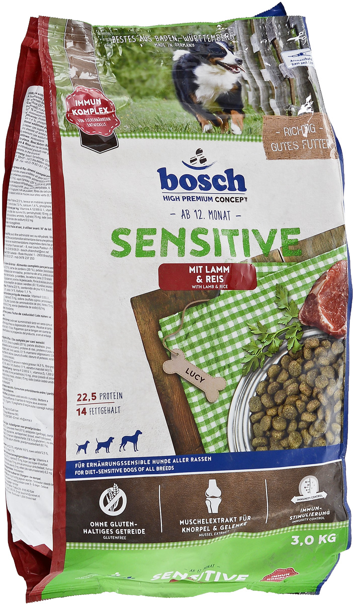 Корм сухой Bosch Sensitive Lamm & Reis для взрослых собак, склонных к аллергии, с ягненком и рисом, 3 кг12249246 Корм сухой Bosch Sensitive Lamm & Reis для взрослых собак, склонных к аллергии, с ягненком и рисом, 3 кг12249246Сухой корм Bosch Sensitive Lamm & Reis с мясом ягненка и рисом - полноценный сбалансированный рацион для взрослых собак склонных к аллергии. Благодаря сочетанию риса и мяса ягненка, имеющего низкий аллергенный потенциал, вероятность непереносимости корма у собак сведена к минимуму.Ингредиенты: рис 37.5%, мука из мяса ягненка мин. 20%, ячмень, животный жир, рисовая клейковина, картофельный протеин, свекольная пульпа, цельное яйцо (дегидратированное), льняное семя, гидролизованное мясо, горошек, пищевые волокна (целлюлоза), дрожжи (дегидратированные), поваренная соль, хлорид калия, мука из мидий, экстракт новозеландского зеленогубчатого моллюска (натуральный продукт для поддержания здоровья соединительной ткани и суставов), порошок цикория. Химический состав: протеин - 22,5%; содержание жира - 14,0%; клетчатка - 2,5%; минеральные вещества - 7,0%; вода - 10,0%, экстрактивные вещества, не содержащие азот - 44,0%.Основные добавки на 1 кг корма:Пищевые добавки: витамин А - 12.000 МЕ, витамин Д3 - 1.200 МЕ, витамин Е - 70 мг, медь (в форме сульфата меди (II), пентагидрат) - 10 мг, цинк (в форме окиси цинка) - 70 мг, цинк (в амининокислотной хелатной форме, гидрат) - 75 мг, кобальт (в форме сульфата кобальта (II), гептагидрат) - 0,3 мг, йод (в форме йодида кальция, безводный) - 2 мг, селен (в форме селенита натрия) - 0,2 мг.Дополнительные добавки: экстракты, содержащие токоферолы натурального происхождения.Товар сертифицирован.Уважаемые клиенты! Обращаем ваше внимание на возможные изменения в дизайне упаковки. Качественные характеристики товара остаются неизменными. Поставка осуществляется в зависимости от наличия на складе.