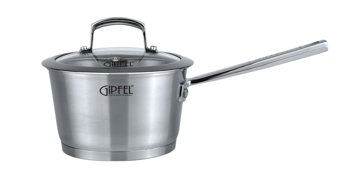 Ковш Gipfel Genesis, 1,6 л94672 Ковш Gipfel Genesis, 1,6 л94672Посуда Gipfel изготовлена только из качественных, экологически чистых материалов. Также уделяется особое внимание дизайну продукции, способному удовлетворять вкусы даже самых взыскательных покупателей. Сталь 8/10, из которой изготавливается посуда и аксессуары Gipfel, является уникальной. Она отличается высокими эксплуатационными характеристиками и крайне устойчива к физическим воздействиям. Сложно найти более подходящий для создания качественной кухонной посуды материал. Отличительной чертой металлической посуды, выполненной из подобной стали, является характерный сероватый оттенок поверхности и особый блеск. Преимущественной особенностью технологии является многослойное дно посуды, которое распределяет тепло по всей поверхности и позволяет сократить время приготовления пищи. Следует также отметить, что в посуде Gipfel можно готовить без воды и соли. Это позволяет приготовить более здоровую пищу.