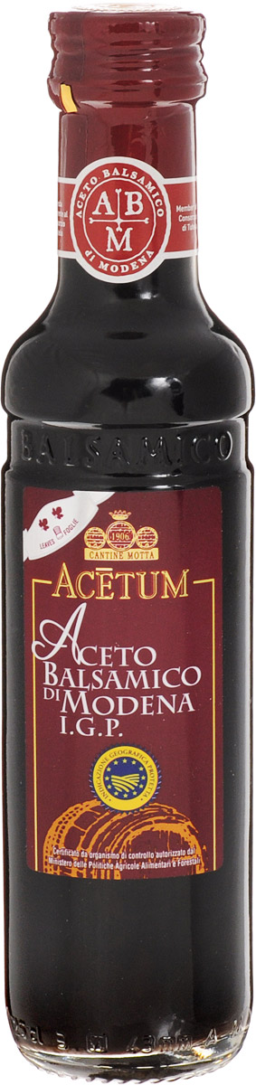Acetum Росса бальзамический уксус из Модены, 250 мл0120710 Acetum Росса бальзамический уксус из Модены, 250 мл0120710Именно из итальянского города Модена, славящегося на весь мир производством лучшего бальзамического уксуса, происходит бальзамический уксус Aceto Рocca. Знак сертификации I.G.P. подтверждает, что каждая бутылка произведена только с использованием местного сырья в соответствии с установленным строгим регламентом.Уксус обладает мягким с фруктовыми нотками вкусом и красивым красноватым цветом. Является прекрасным дополнением к вареным и свежим овощам, рыбным и мясным блюдам, а также подходит в качестве основы для салатных заправок и маринадов.Уважаемые клиенты! Обращаем ваше внимание, что полный перечень состава продукта представлен на дополнительном изображении.