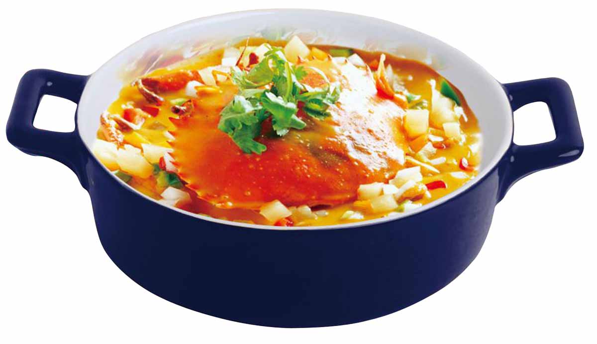 Форма для выпечки Bohmann, керамическая, диаметр 18,8 см54 009312 Форма для выпечки Bohmann, керамическая, диаметр 18,8 см54 009312Форма для выпечки Bohmann подходит для использования в микроволновой, конвекционной печи и духовке. Подходит для хранения продуктов в холодильнике и морозильной камере. Можно мыть в посудомоечной машине. Устойчивая к образованию пятен и не пропускающая запах. В такой форме можно запечь вкусный обед или ужин, и сразу же не перекладывая на другую тарелку поставить на стол.Размер: диаметр с учетом ручек - 24,3 см Диаметр без ручек - 18,8 см Высота стенки - 6,3 см Нагрев до температуры 220° С.