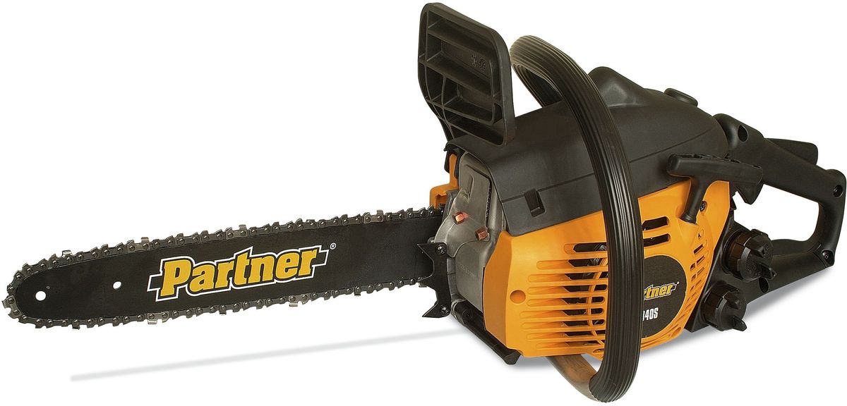 Бензопила Partner P340S2000107 Бензопила Partner P340S2000107Бензопила Partner P340S принадлежит к инструментам бытового класса, она рассчитана на непродолжительное время эксплуатации в течение дня. Прекрасно подойдет для тех, кто использует пилу на своем приусадебном участке или в ремонте. Partner P340S позволит вам быстро и эффективно подрезать деревья в саду и выполнить различные непродолжительные мелкие работы.