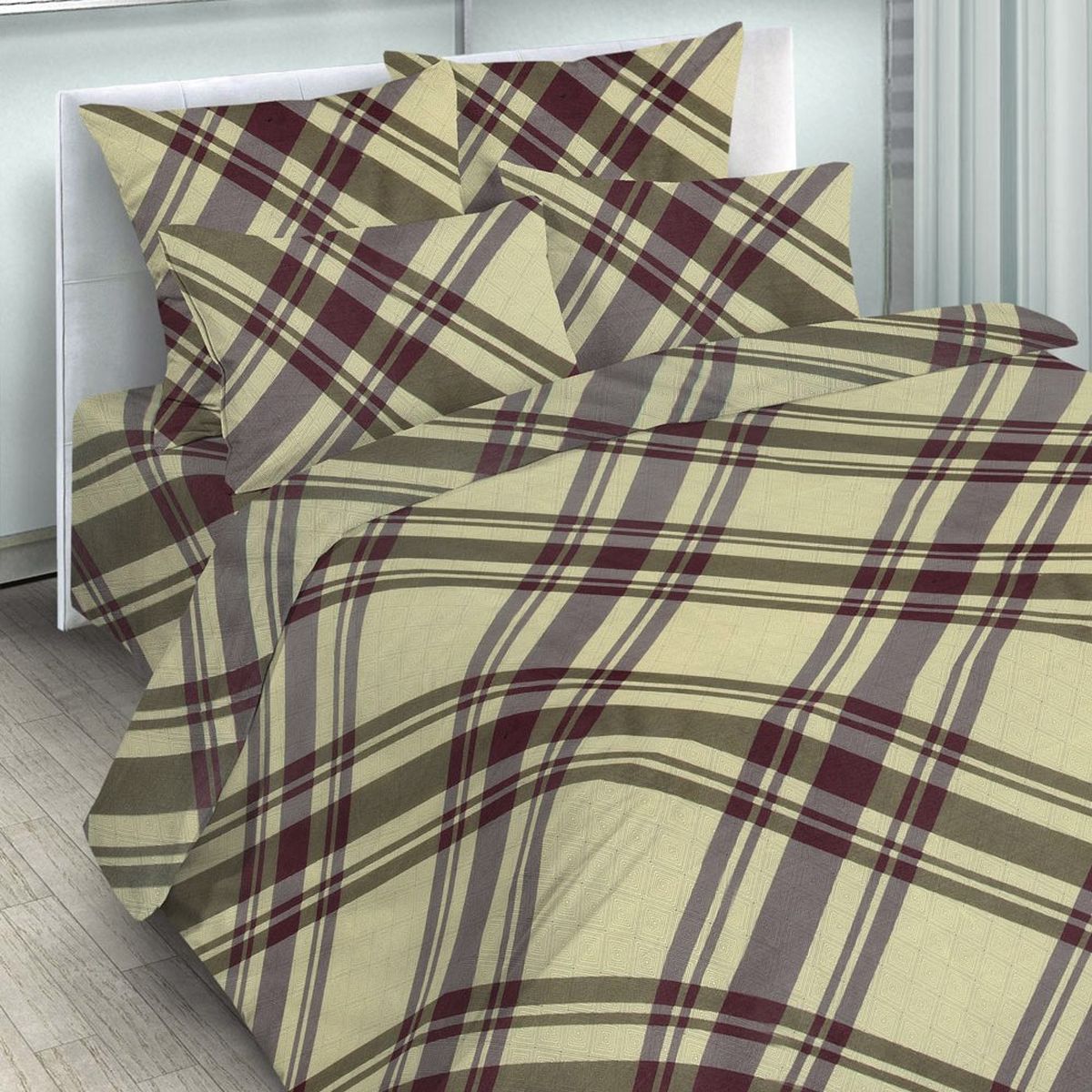 Комплект белья Letto Традиция, евро, наволочки 70x70, цвет: бежевый391602 Комплект белья Letto Традиция, евро, наволочки 70x70, цвет: бежевый391602Серия Letto «Традиция» выполнена из классической российской бязи, привычной для большинства российских покупательниц. Ткань плотная (125гр/м), используются современные устойчивые красители. Традиционная российская бязь выгодно отличается от импортных аналогов по цене, при том, что сама ткань и толще, меньше сминается и служит намного дольше. Рекомендуется перед первым использованием постирать, но не пересушивать. Применение кондиционера при стирке сделает такое постельное белье мягче и комфортней. Пододеяльник на молнии. Обращаем внимание, что расцветка наволочек может отличаться от представленной на фото.