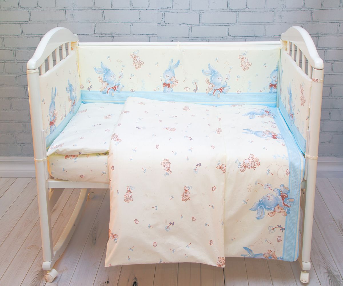 Baby Nice Комплект постельного белья детский Зайка цвет голубой531-105 Baby Nice Комплект постельного белья детский Зайка цвет голубой531-105Постельное бельё Baby Nice, сшито из качественной бязи импортного производства. Бельё не деформируется, цвет не выстирывается. Состав комплекта: наволочка 40х60, пододеяльник 112х147, простынь на резинке для матраса 60х120.