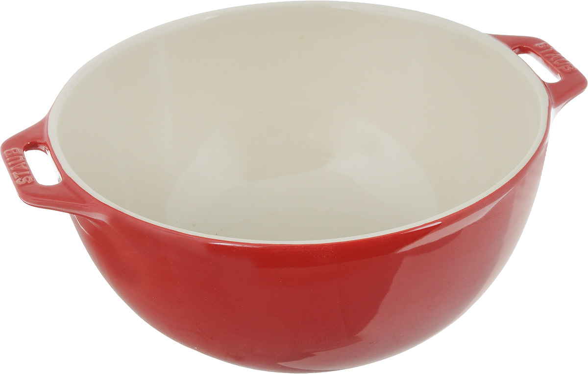 Миска Staub, цвет: вишневый, диаметр 25 см54 009312 Миска Staub, цвет: вишневый, диаметр 25 см54 009312Миска Staub изготовлена из керамики покрытой эмалью. Красивая керамическая миска сможет стать привлекательной частью сервировки вашего стола. Кроме того, в ней вы сможете смешать различные ингредиенты во время приготовления блюд. При приготовлении мяса, рыбы, овощей и т. п. в посуде бренда Staub не только сохраняются все полезные вещества, но и придаются особые вкусовые качества приготовляемой пищи.Подходит для приготовления блюд в духовке или микроволновой печи.Можно мыть в посудомоечной машине. Диаметр миски: 25 см.