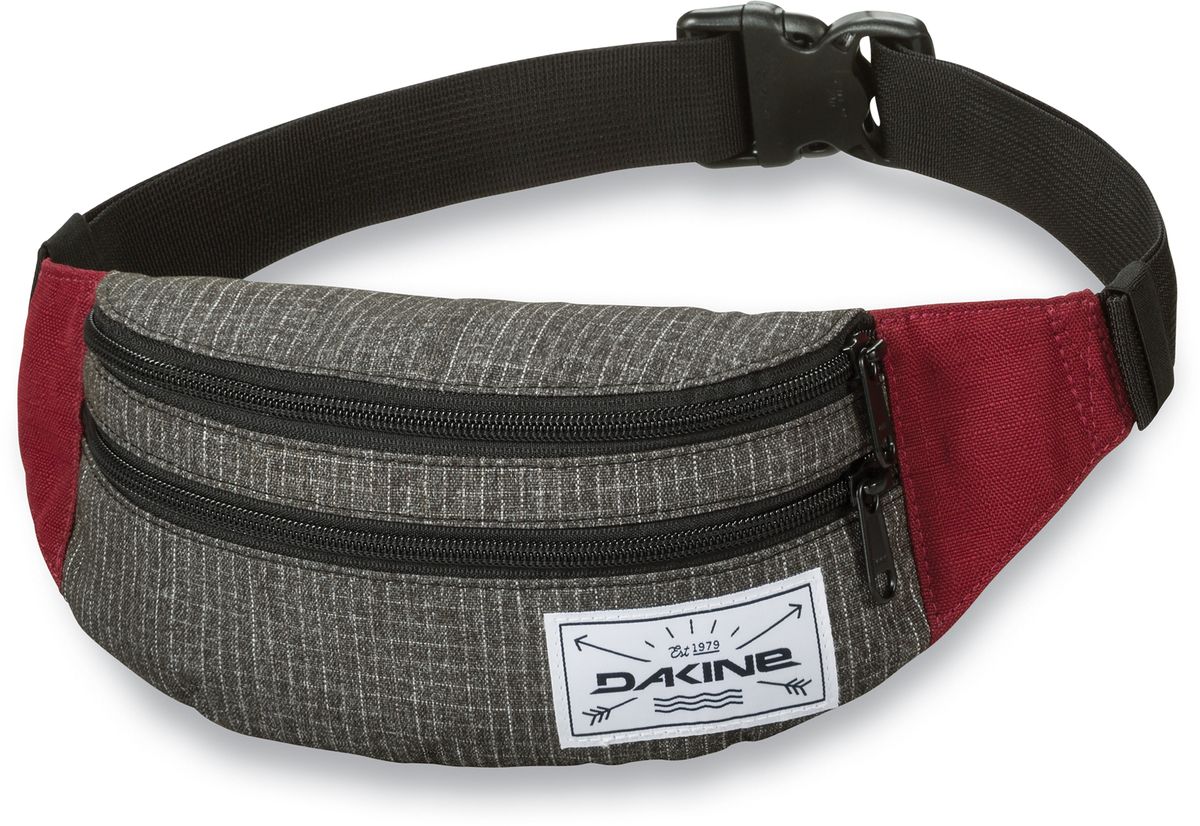 Сумка поясная Dakine Classic Hip Pack, цвет: серый, 0,6 лSM939B-1122 Сумка поясная Dakine Classic Hip Pack, цвет: серый, 0,6 лSM939B-1122Поясная сумка Dakine выполнена из полиэстера. Модель с двумя отделениями застегивается на молнию. Регулируемый поясной ремень застегивается на фастекс.