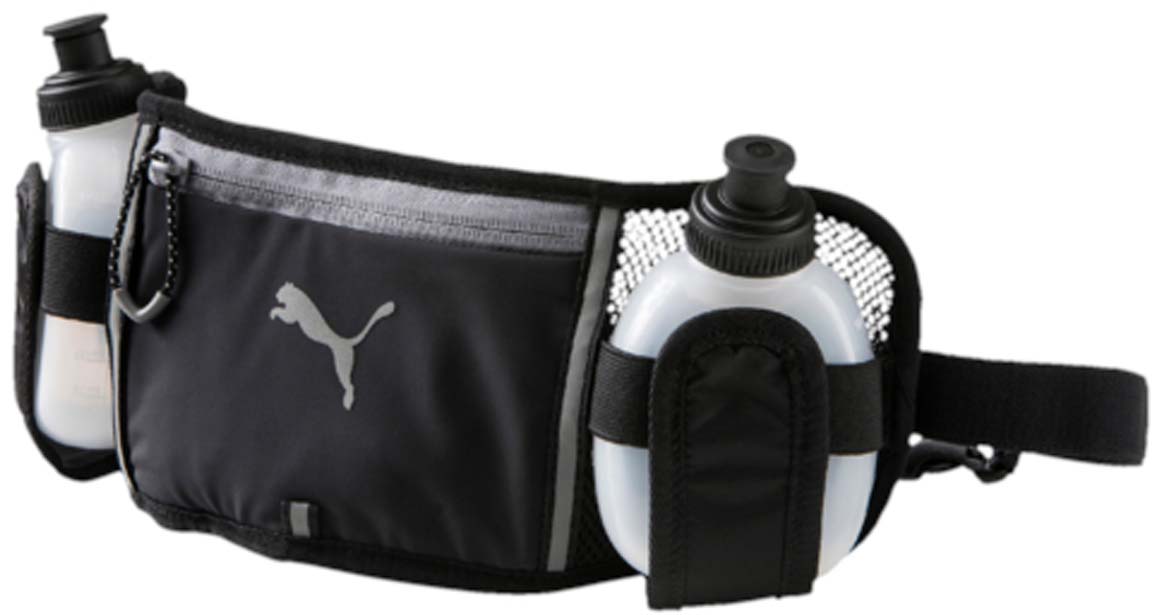 Сумка поясная Puma Pr Bottle Waist Bag, 2 бутылки, 200 мл, цвет: черный. 0744360107443601 Сумка поясная Puma Pr Bottle Waist Bag, 2 бутылки, 200 мл, цвет: черный. 0744360107443601Сумка на пояс Puma Pr Bottle Waist Bag - это удачный выбор для спортсменов и любителей пеших походов. Модель комплектуется двумя пластиковыми флягами емкостью 200 мл, которые крепятся к ремню. Поясной ремешок сумки регулируется по размеру. У сетчатая вставка на задней части, светоотражающий язычок молнии, светоотражающий логотип бренда на передней части.