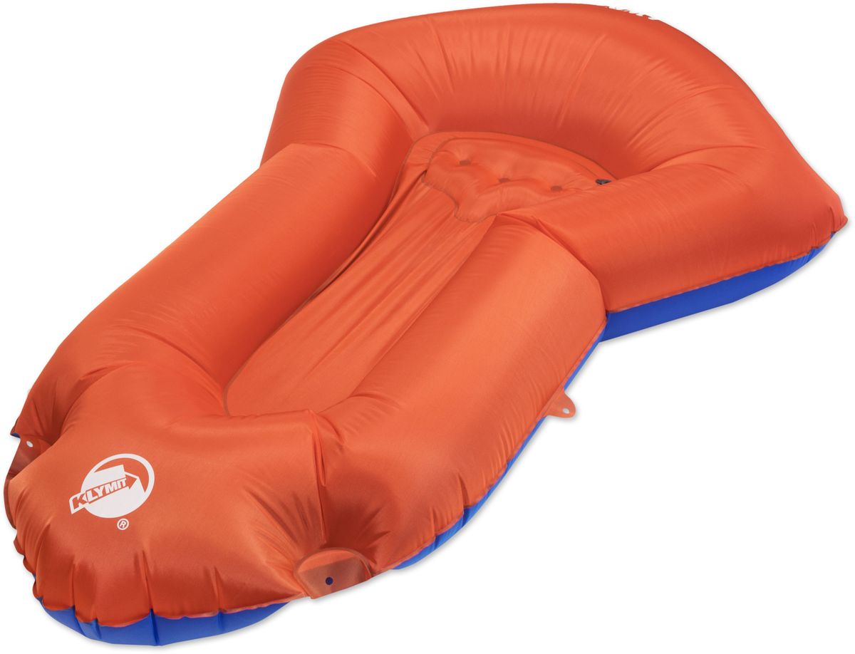 Лодка надувная Klymit Dinghy, цвет: оранжевый, максимальная нагрузка: 159 кг95437-530 Лодка надувная Klymit Dinghy, цвет: оранжевый, максимальная нагрузка: 159 кг95437-530Одноместная, без весел, с 2 помпами. Для отдыха на воде и небольших водоемах (класс 2). Объем – 18 литров; Вес – 992 гр; Материал –210D полиэстер Нагрузка – 159 кг Цвет - оранжево-синий Размер – 203 х 114 см, в сложенном виде - 11,43 х 22,9 см. В комплекте насос и упаковочная сумкаПожизненная гарантия.