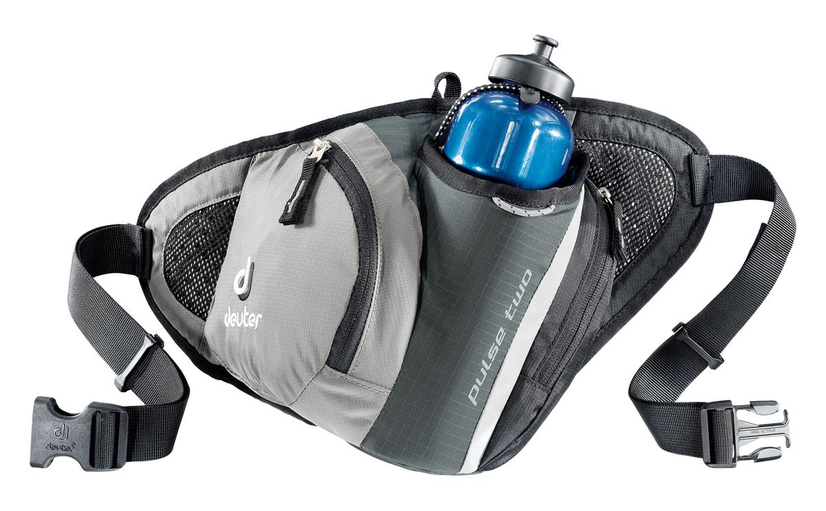 Сумка поясная Deuter Pulse Two, цвет: серый, черныйKSA-10347 Сумка поясная Deuter Pulse Two, цвет: серый, черныйKSA-10347Во время лыжных прогулок, кросса по пересеченной местности, пешей прогулки или лёгкой утренней пробежки, вес поклажи должен быть минимизирован. Но в любом случае, вам, просто необходима сумка, куда можно убрать фляжку для питья, ключи, мобильный телефон и немного денег. Стильная и легкая сумка Pulse гарантирует размещение всего, что требуется.Объем: 1 л. Вес: 190 г. Размеры: 40 x 21 x 9 см. Материал: Deuter-Microrip-Nylon Deuter-Ripstop 210.